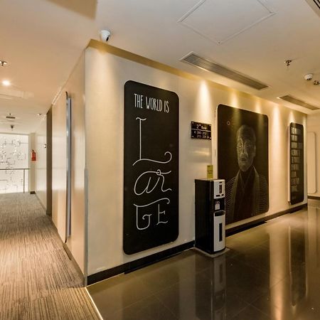 Hotel Maxone Premier Melawai Giacarta Esterno foto