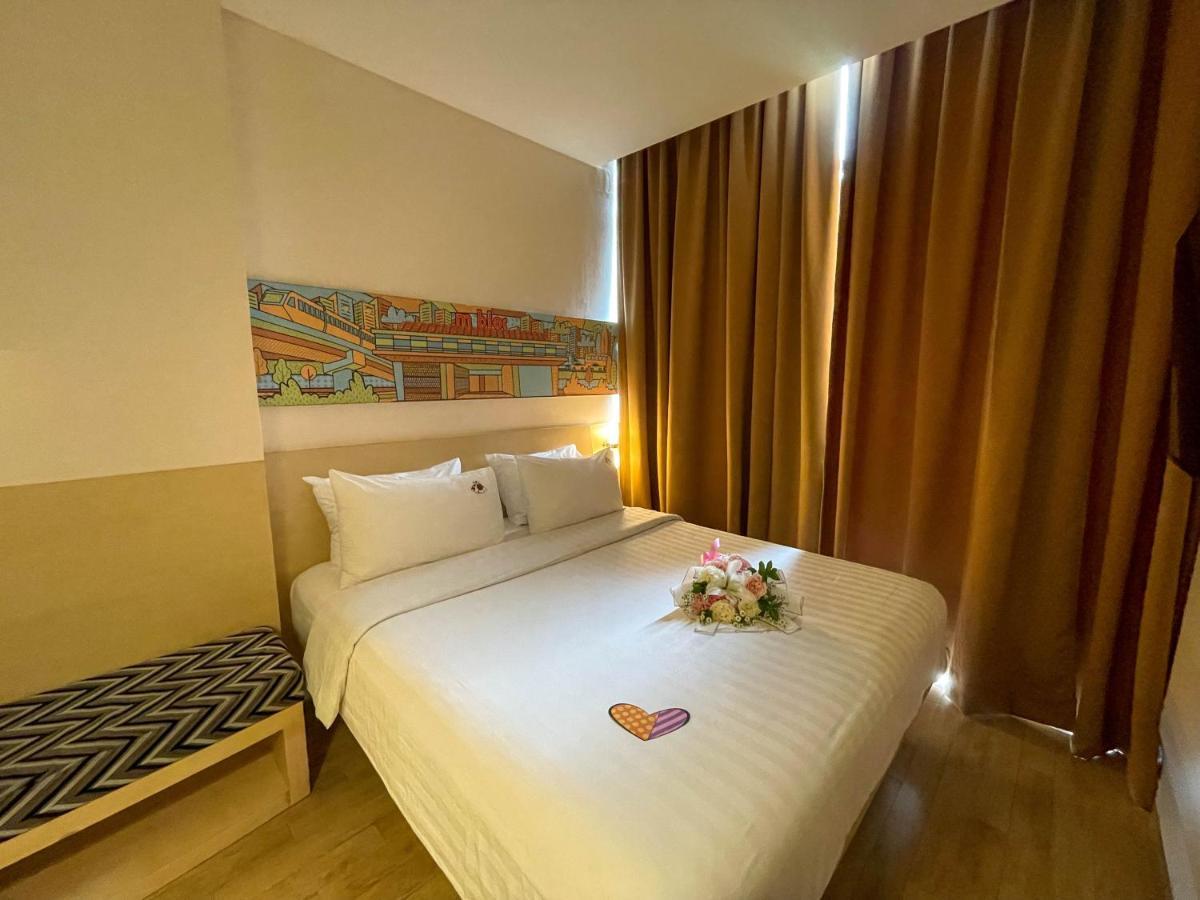 Hotel Maxone Premier Melawai Giacarta Camera foto