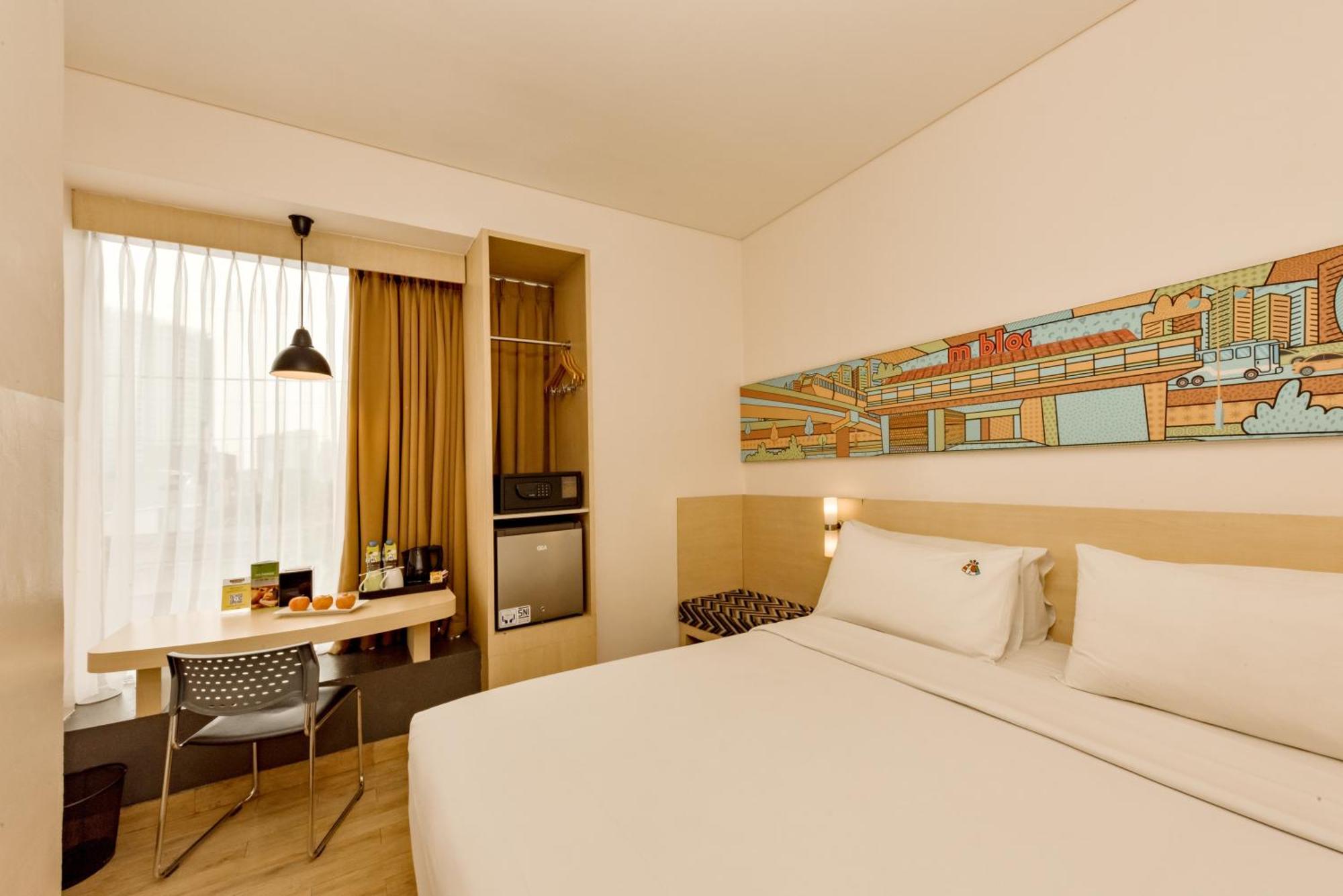Hotel Maxone Premier Melawai Giacarta Esterno foto